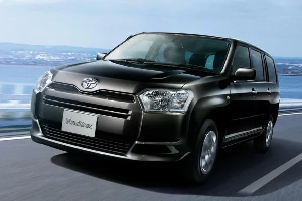 Toyota готує нове покоління універсалу Probox