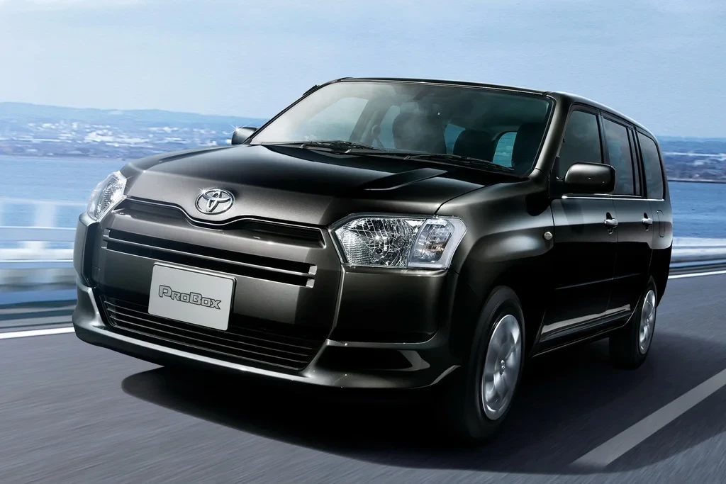 Toyota готує нове покоління універсалу Probox