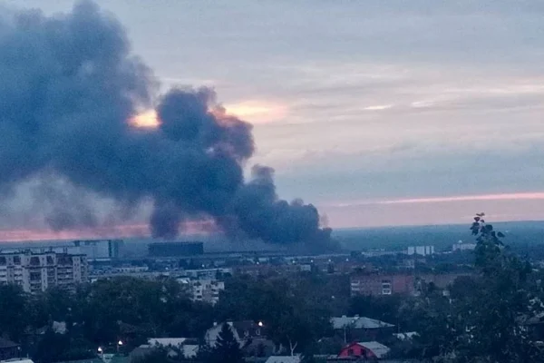 Супутникові знімки показали ураження корпусу заводу в Самарі, де оснащують ракети для запуску військових супутників