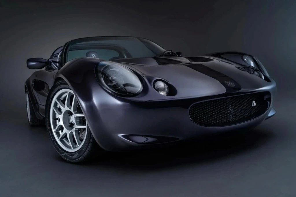 Классический Lotus Elise превратили в трековый суперкар